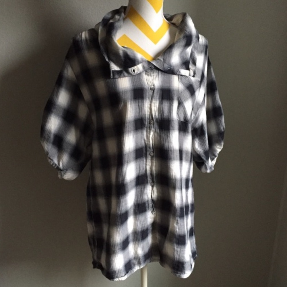 Vince Black and Gray Plaid Tunic Shirt - Picture 5 of 16
